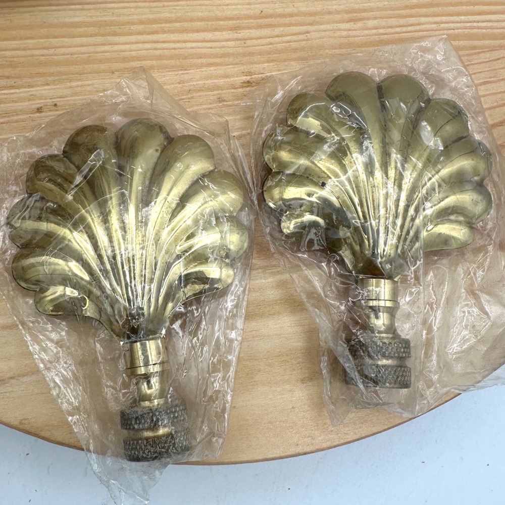 Vtg Art Deco Brass Shell Lamp Finials Pair MCM Coastal Regency Made in HK  NOS